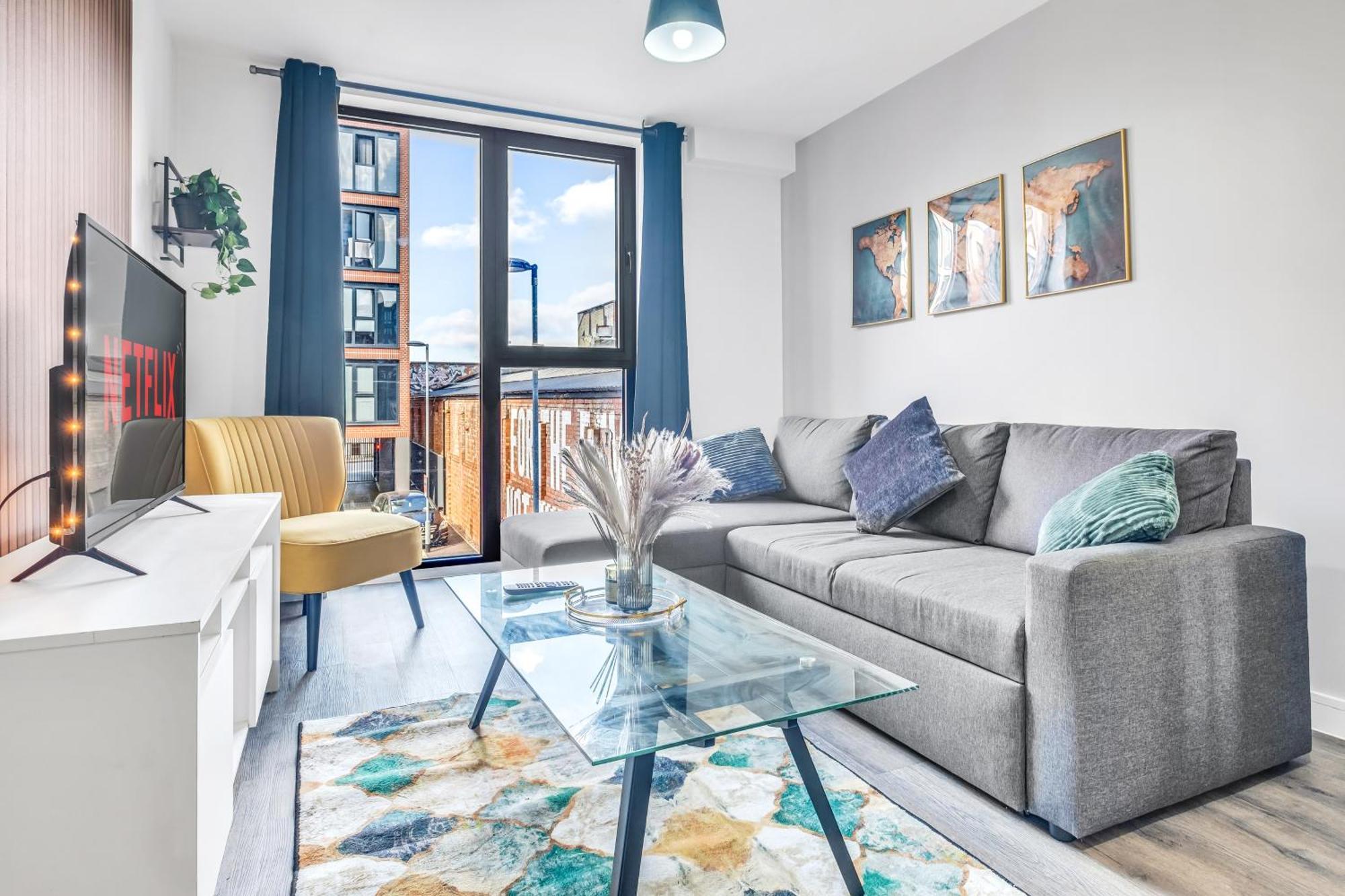 City Centre Emerald Escape - Sleeps-6, 2Beds & 2Baths , Netflix , Free Internet Birmingham Bagian luar foto